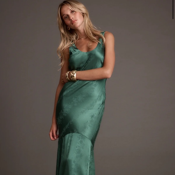 Willow Emerald Jacquard Maxi Dress - Picture 1 of 6